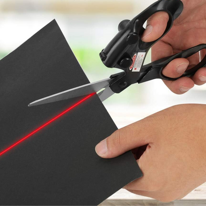 Laser CutX las Tijeras con laser para facilitar los cortes rectos